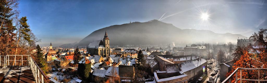 Suri Guesthouse Brasov Luaran gambar