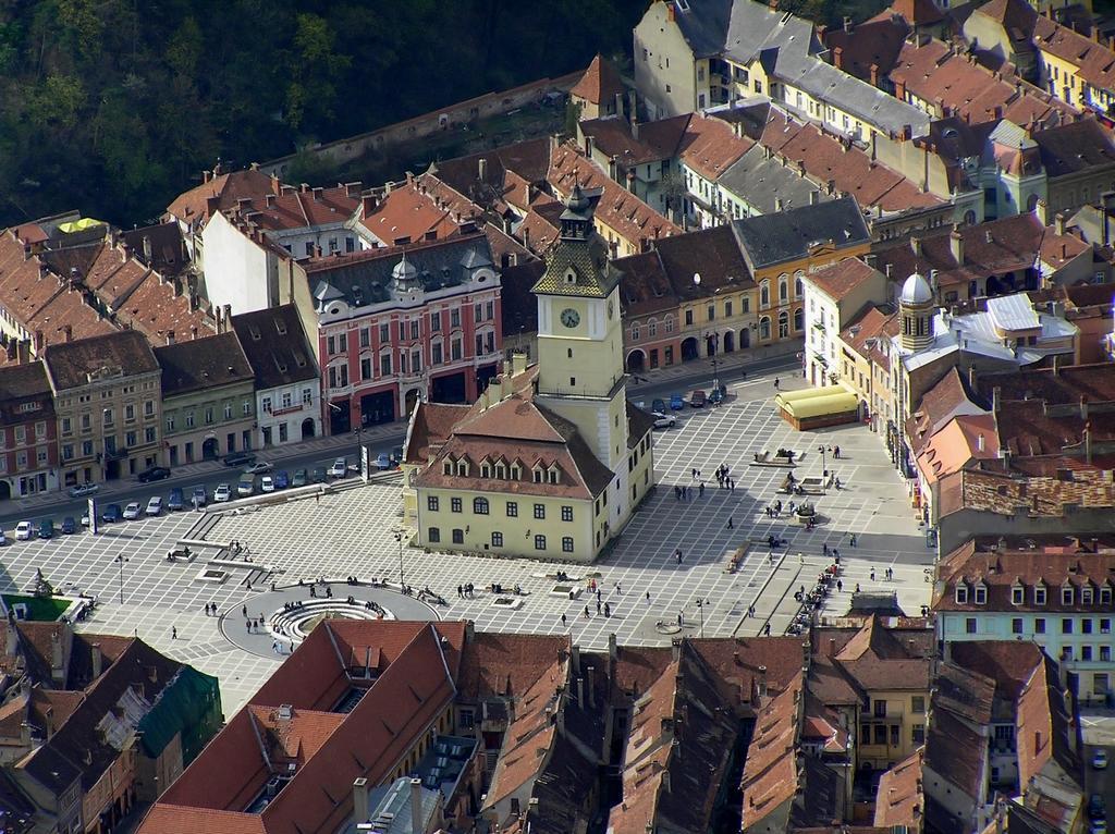 Suri Guesthouse Brasov Luaran gambar